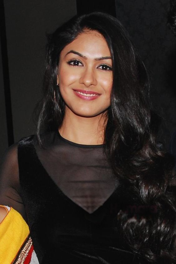 Mrunal Thakur stays mum on Raaka casting, says announcements will be on social media