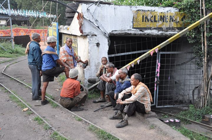 Jharkhand Announces Vast Smoky Coal Pit as New Tourist Attraction