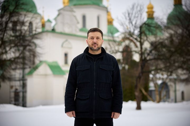 14 Killed as Train Hit in Dnipro, Zelensky Says Amid Fresh Attacks