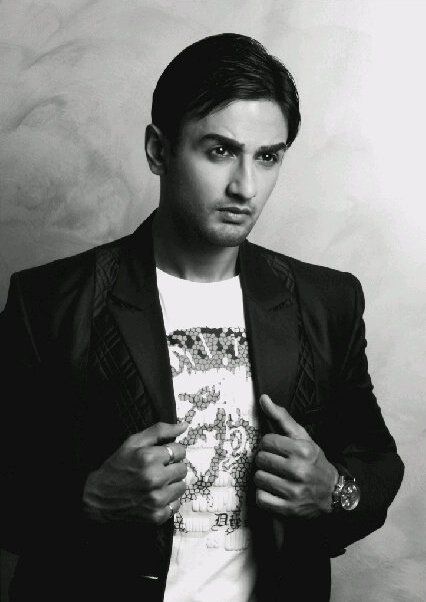 Nishant Kerketta Turns Jharkhand Village into Viral Fashion Stage