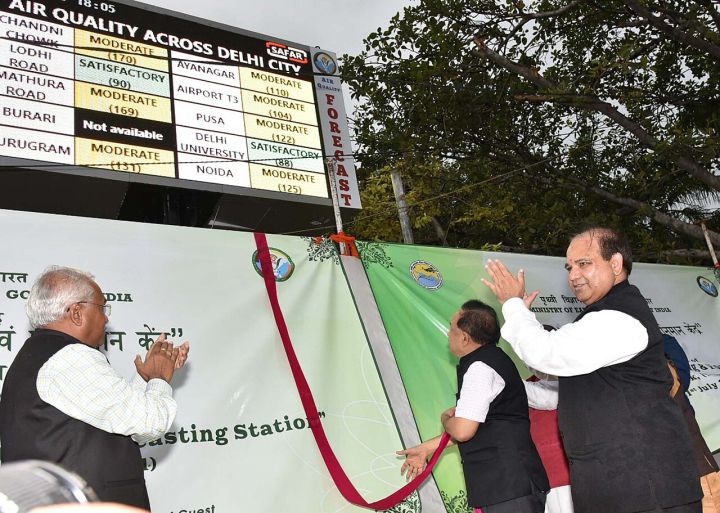 Delhi Air Quality Nears Poor Level, Rain Unlikely