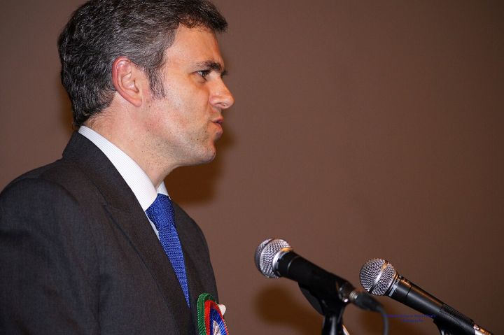 CM Omar Abdullah Orders Comprehensive Snow Clearance Across Jammu & Kashmir