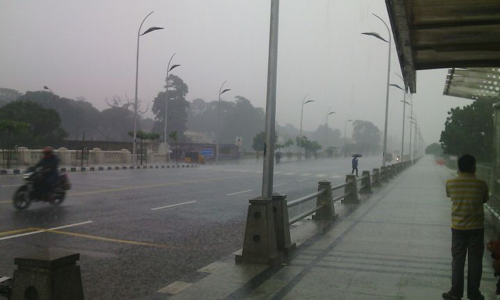 Heavy Rains Expected to Batter Chennai and Tamil Nadu Districts Sunday