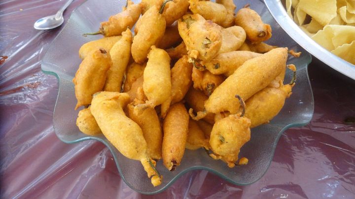 Rajasthan Food Safety Dept Seizes 5,850 kg Food Items from Mirchi Mandi Cold Storage Ahead of Diwali