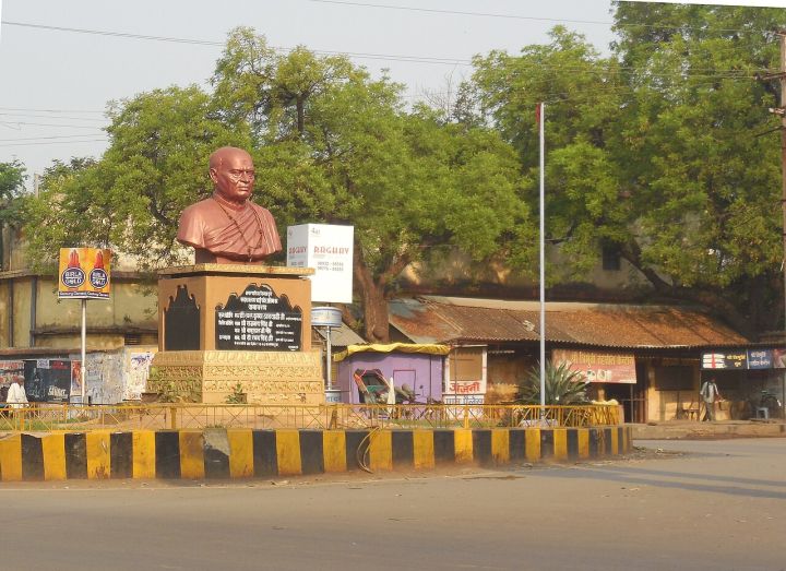 Police seize Rs 4 crore cash from pickup truck in Durg, Chhattisgarh; driver arrested
