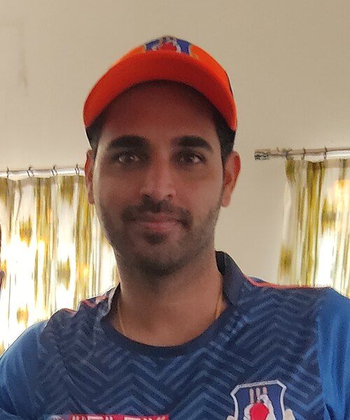 Bhuvneshwar Kumar's spell sparks India's comeback in IPL decider at Bengaluru's Chinnaswamy