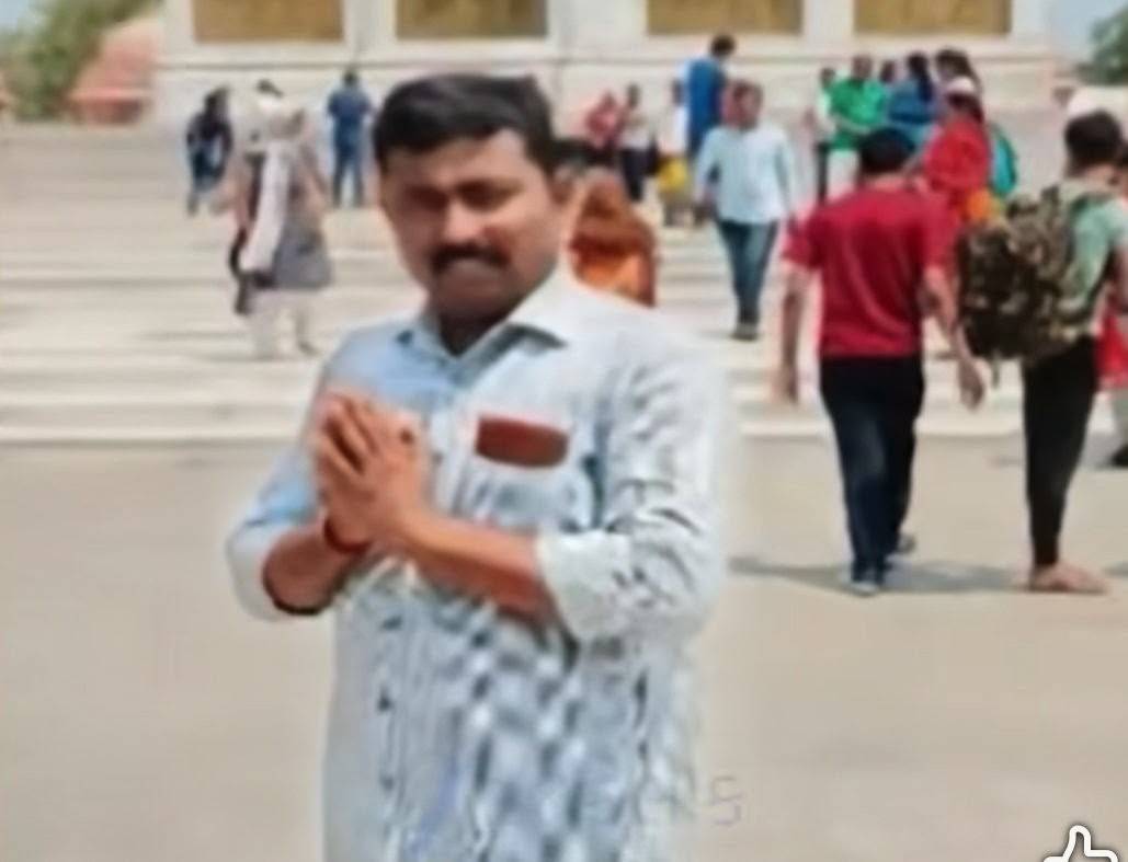 વડોદરા કોર્ટમાં હાઈવોલ્ટેજ ડ્રામા: જજની હાજરીમાં પોલીસકર્મીઓ પર યુવકનો હુમલો