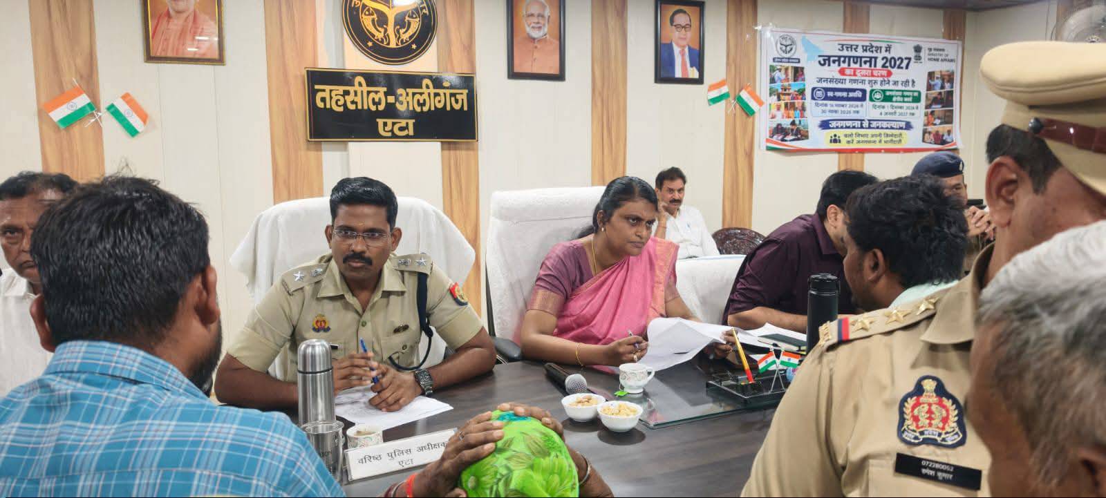 अलीगंज तहसील में संपूर्ण समाधान दिवस: जिलाधिकारी ने सुनीं जनसमस्याएं, अधिकारियों को दिए निर्देश