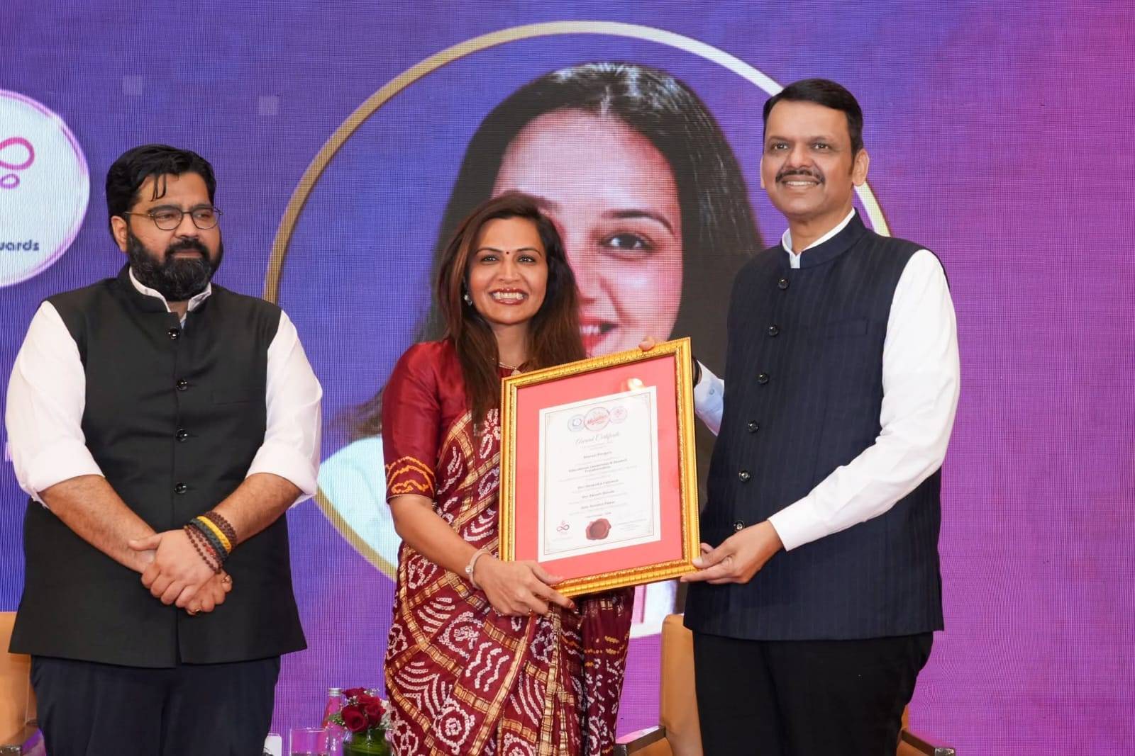 मुंबईत 'वी वूमन वाँट कॉन्क्लेव्ह' संपन्न; मुख्यमंत्री देवेंद्र फडणवीस यांच्या हस्ते 'शक्ती पुरस्कार २०२६' प्रदान!